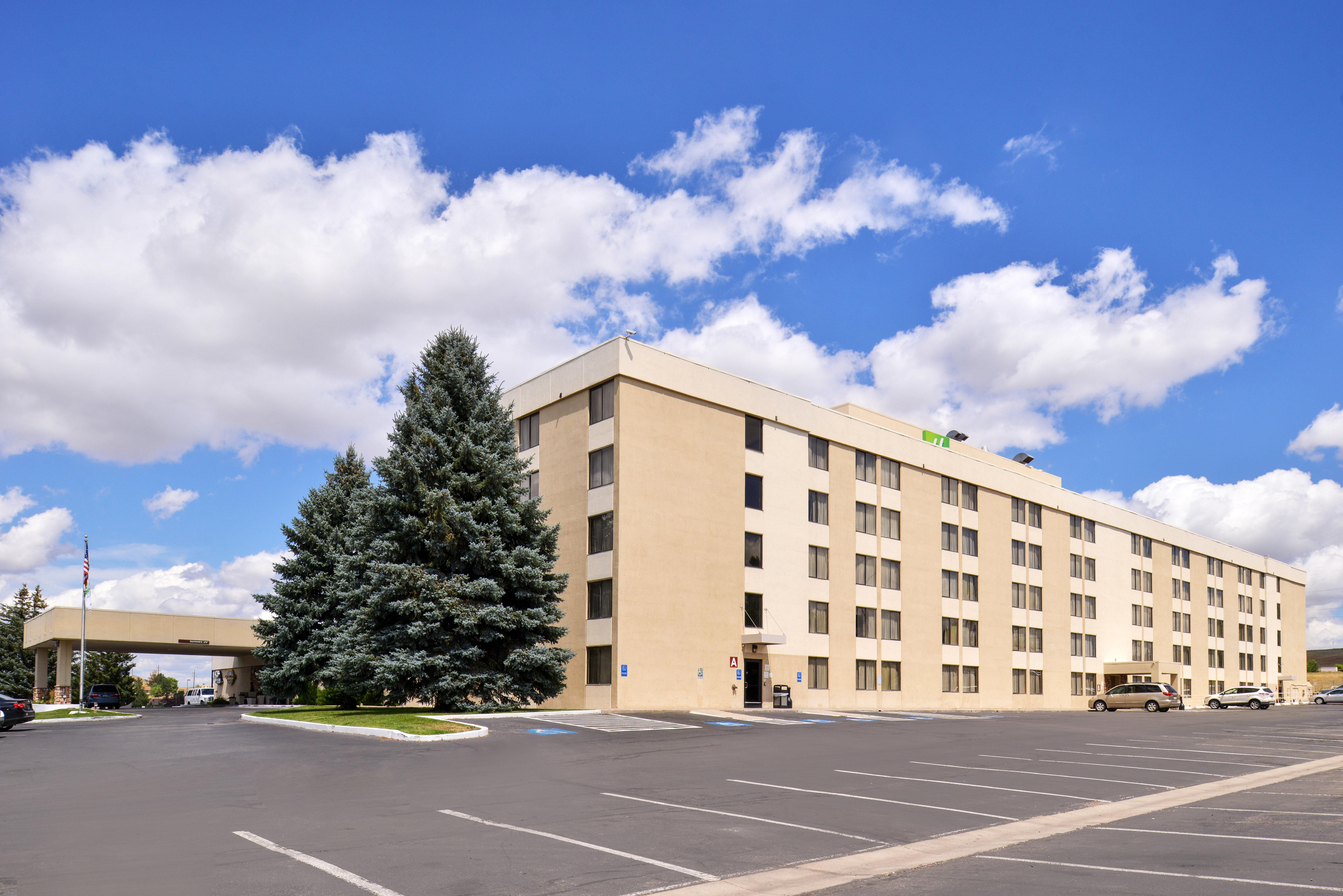 Ramada Plaza By Wyndham Sheridan Hotel & Convention Center Exterior foto